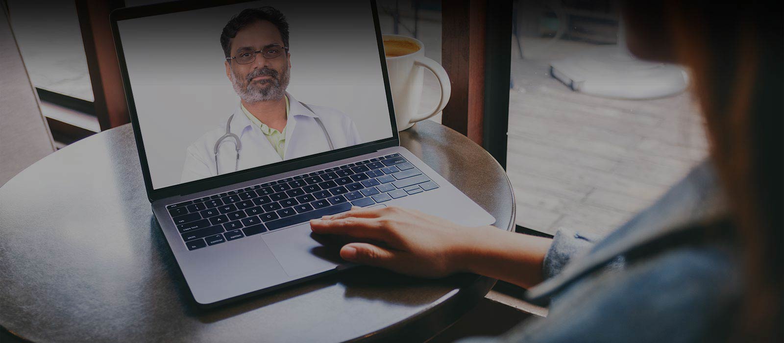 Patient and doctor on virtual conference